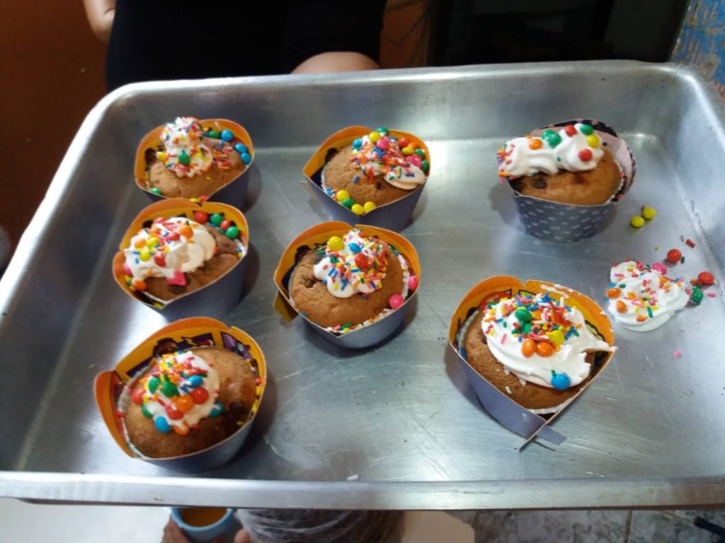 Sexta é D+ Cupcakes (12)